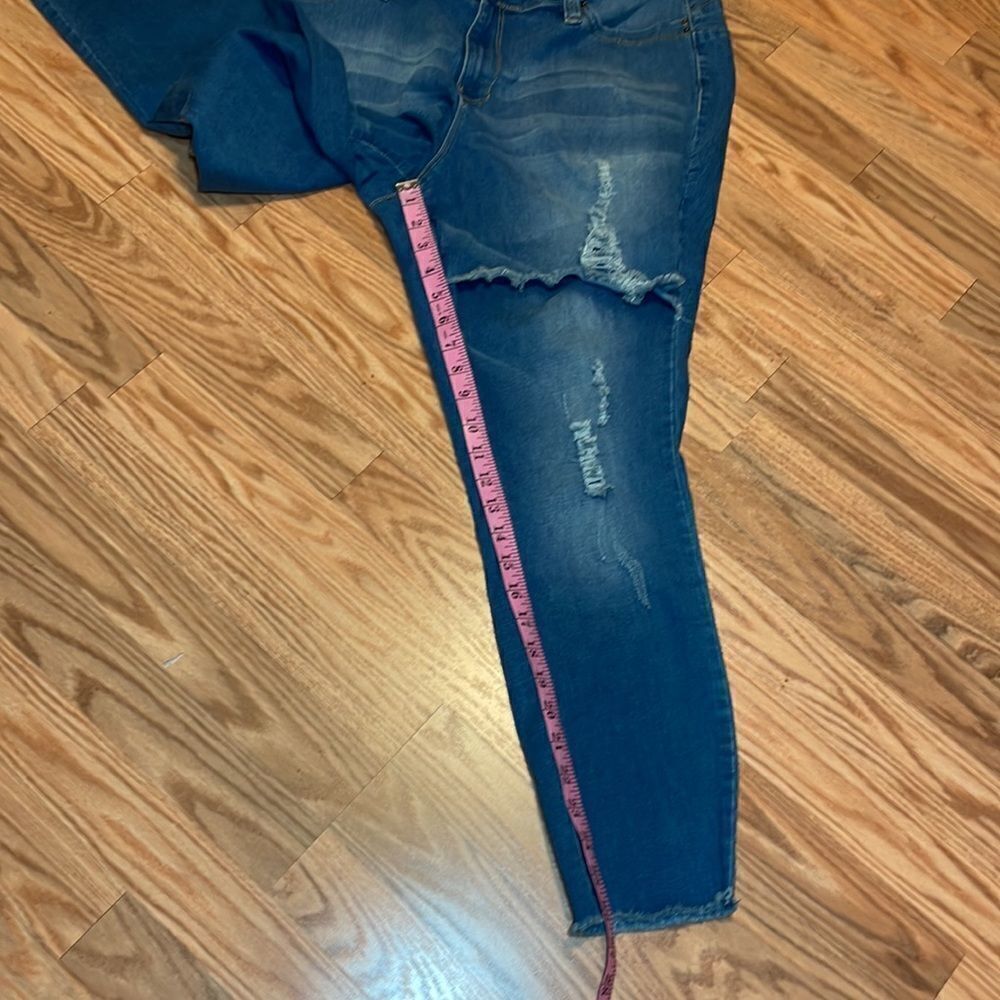 YMI WannaBettaButt, distressed jeans, mid rise, 18 - Picture 10 of 10